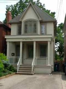 Davisville Village Home Purchased at 327 BELSIZE DRIVE from Jethro Seymour, one of the Top Real Estate Brokers in Toronto