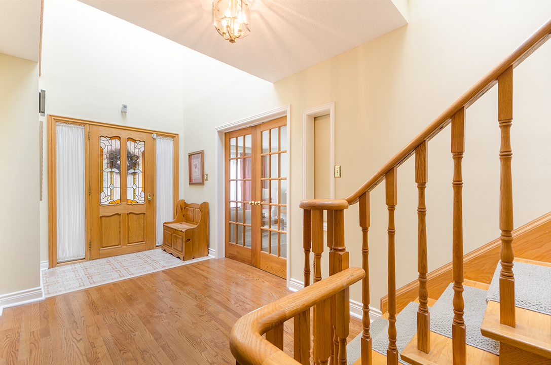 Main floor foyer - 16 MacPhail Court, Buttonville | Home for Sale | Jethro Seymour, one of the Top Davisville Real Estate Broker